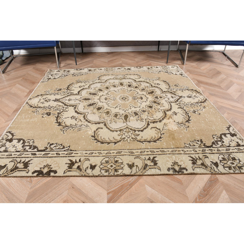 Tapis turc rétro tissé à la main avec médaillon beige idéal pour le salon