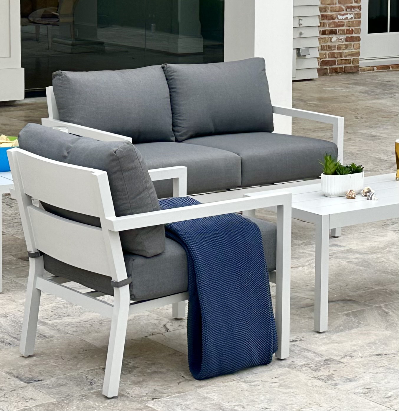 Zella 4 - Person Patio Seating Group, White