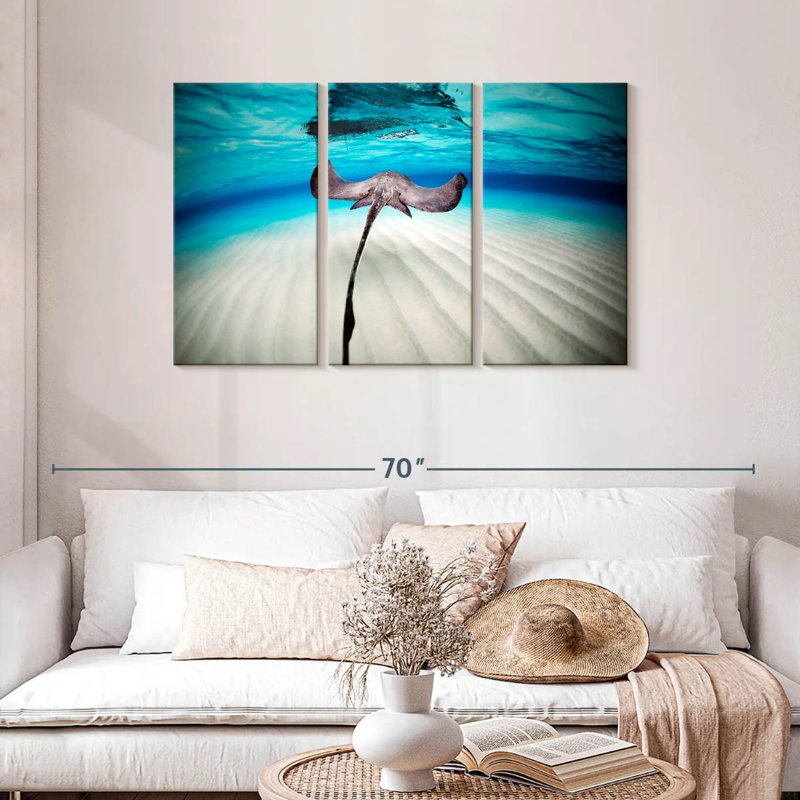 Brampt Stingray Underwater Scenery, 28" H x 45" W
