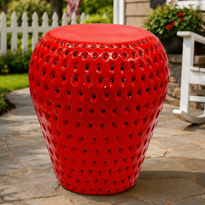 Tabouret à fruits Strawberry, tabouret surdimensionné en résine de 13,4 po, table d'appoint, décorations de jardin pour l'intérieur et l'extérieur, mobilier de jardin innovant et polyvalent