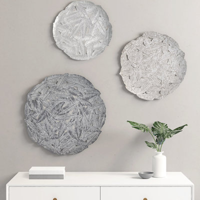 Textured Feather Metal Wall Decor - Grey, 20", 17.25", 14.25" , Indoor Use Only, Hook Ring Mounting 3 , Use,