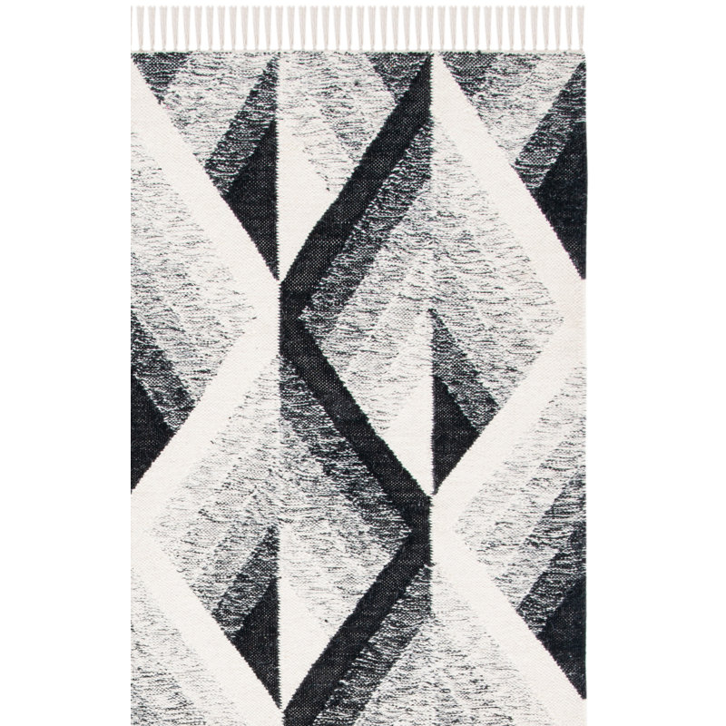 Kilim Hand Loomed Wool/Cotton Geometric Rug in Black/Ivory, Rectangle 5' x 8'