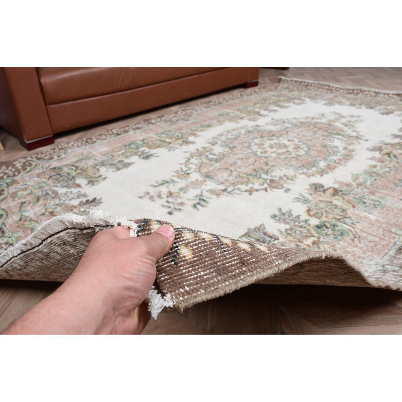 Tapis turc fait à la main de conception traditionnelle, parfait pour le salon et la chambre à coucher