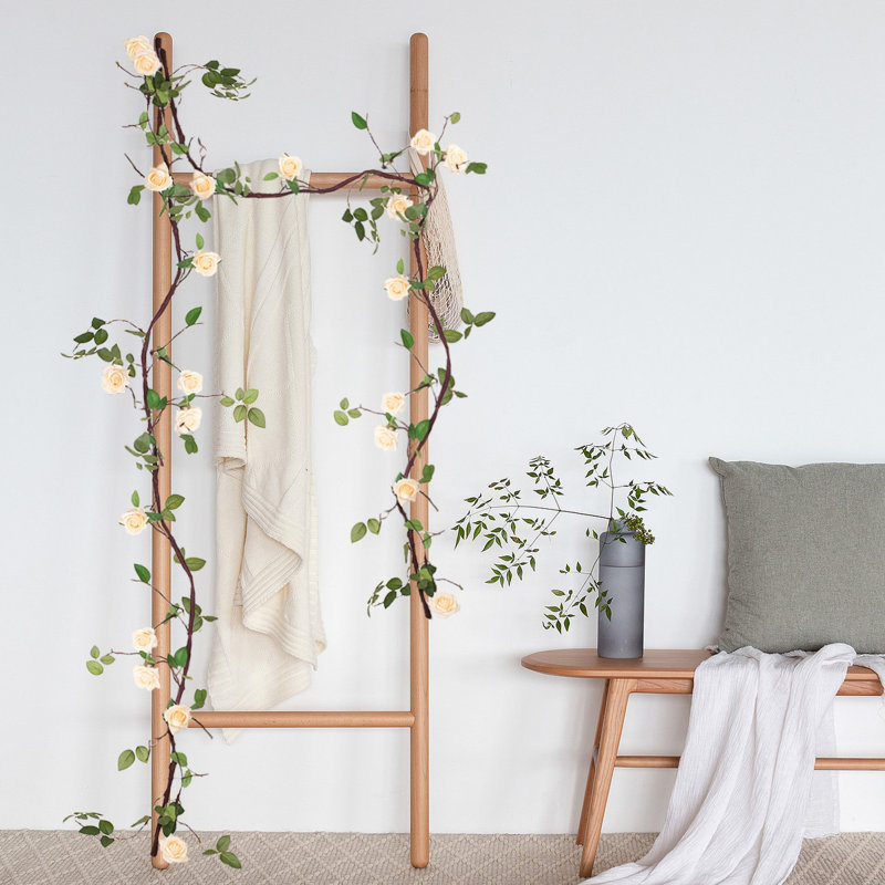 Guirlandes de roses artificielles, Champagne