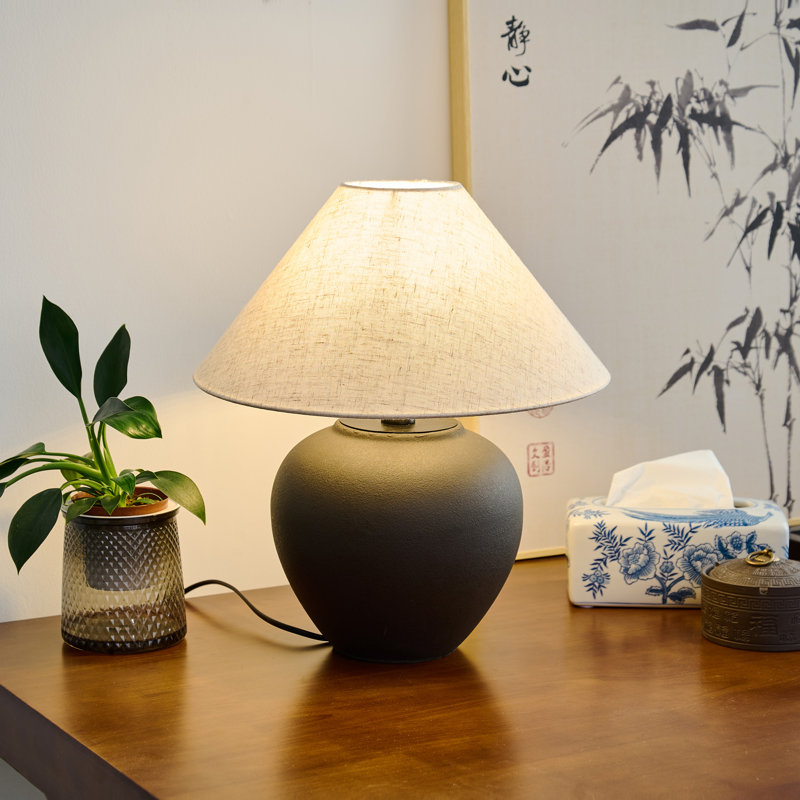 Lampes de table en céramique avec abat-jour en porcelaine noire 15,75 po à 1 lumière Birdsboro, Noir mat