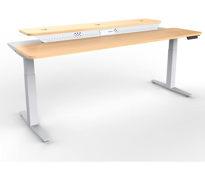 Bureau debout électrique PowerLift, réglable en hauteur avec bureau à deux niveaux, prises USB et prises de courant, Érable