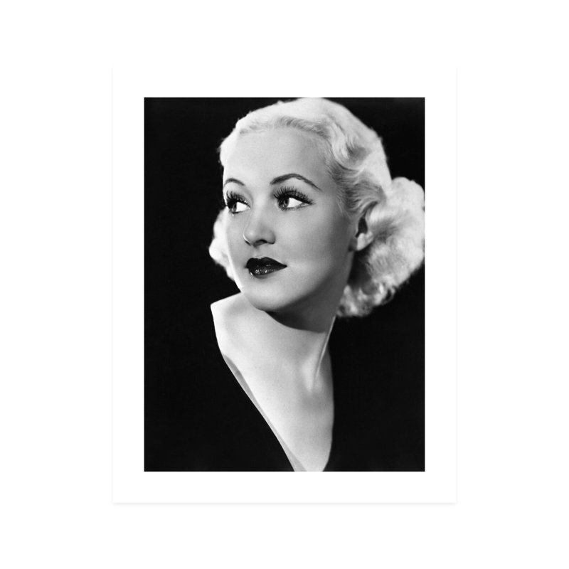 Gros plan sur Betty Grable - photographie sur papier, H 10 po x l 8 po