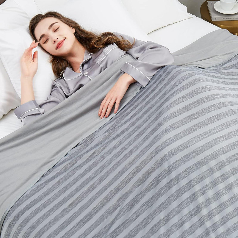 Jeté rafraîchissant pour dormeurs chauds, teinture à nœuds décortive, certifié Arc-Chill, couverture d'été légère et respirante ultra froide respirante, garder au frais, 50 po x 70 po