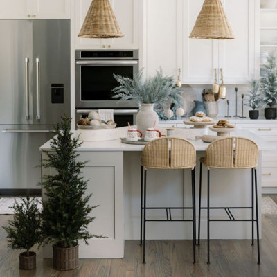 SEASONAL GREENERY TREE PINE BSKT 4FT