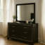 Commode large Lyla, garniture argentée, 6 tiroirs, pieds fuselés, bois noir