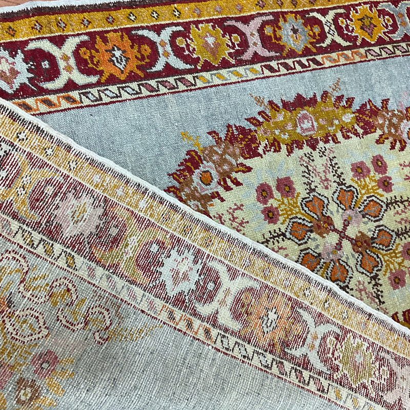  Handmade Anatolia Wool Rug