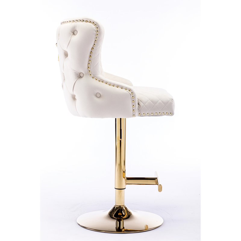 Chaise de bar en velours beige à hauteur ajustable, charisme à dossier en losange, coussin éponge Delight, ornementation de tête de lion d'or grandiose, robustesse des pieds dorés électrolytiques, tabouret de chaise de protection antidérapant