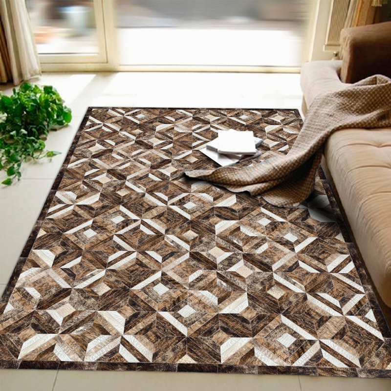 Tapis en cuir de vache à motif géométrique Pandora, Rectangle de 5 pi x 8 pi