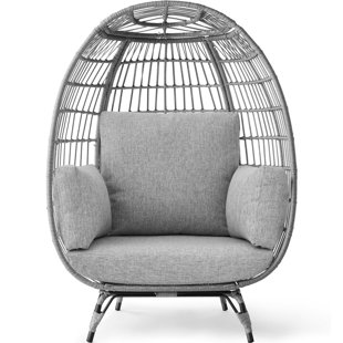 Wicker Outdoor Lounge Chair