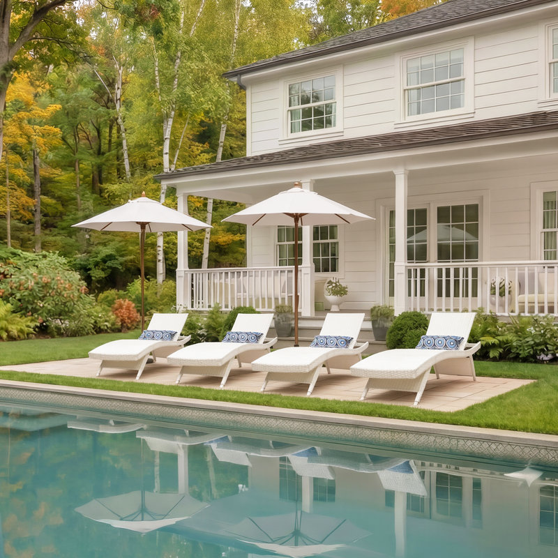 Salcombe Foldable Reclining Outdoor Chaise Lounge, White
