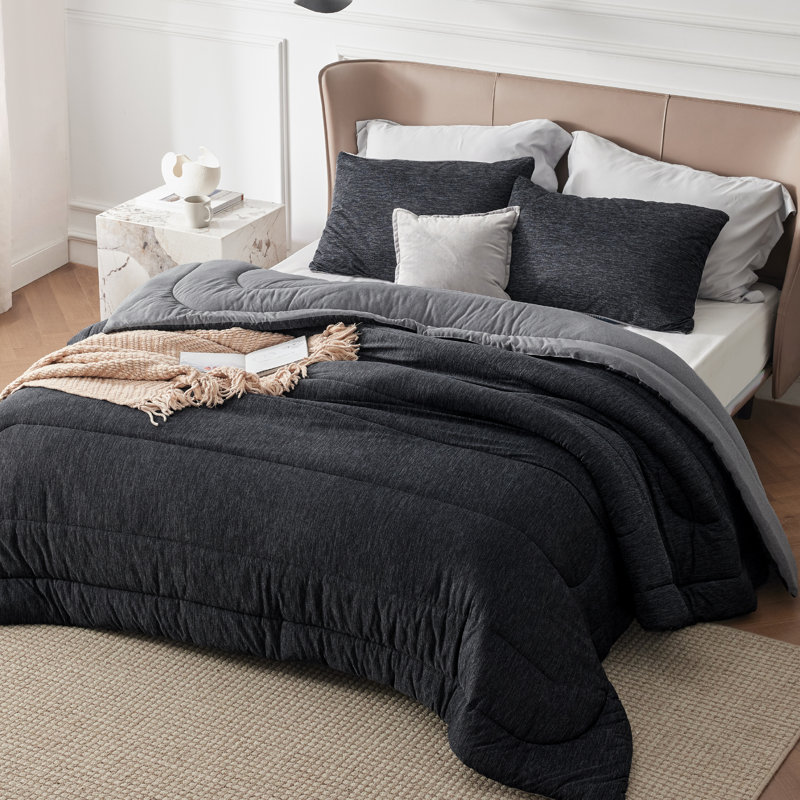 Bedsure Cooling And Warm Bed Set, King Comforter with 2 Pillowcases, Charcoal Black - Reversible