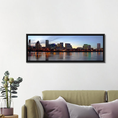 «Buildings at the Waterfront, Portland, Multnomah County, Oregon», reproduction de photo sur toile