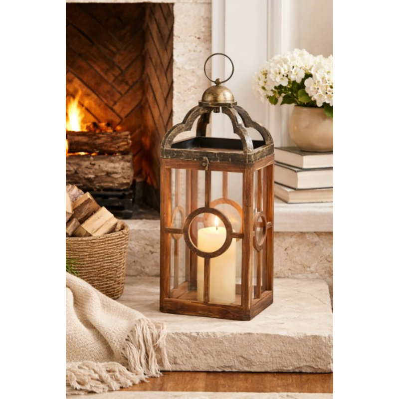 Outdoor Wall Lantern