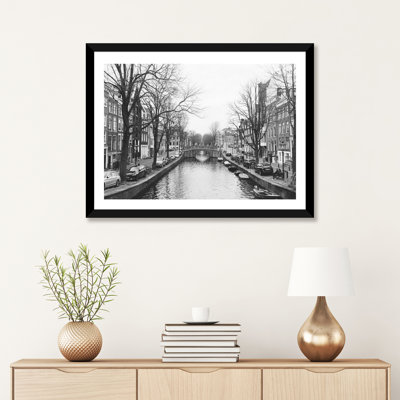«Amsterdam Canal» par Kelly Rae Roberts - impression d'art graphique
