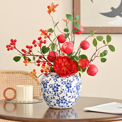 Ornements de fleurs simulées