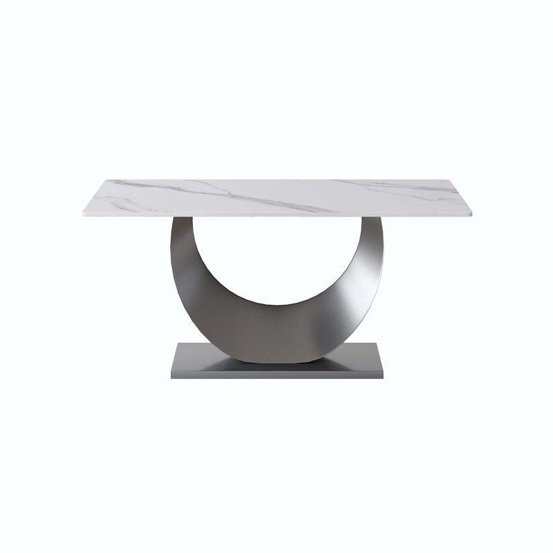 Table de salle à manger moderne en forme de croissant en pierre artificielle blanche avec pieds en métal noir, idéale pour les réceptions
