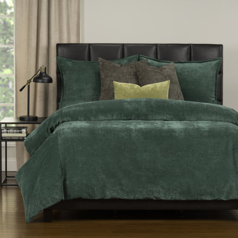 Polyester Channel Duvet Cover & Insert, Queen Duvet Cover + 6 Additional Pieces, Jungle