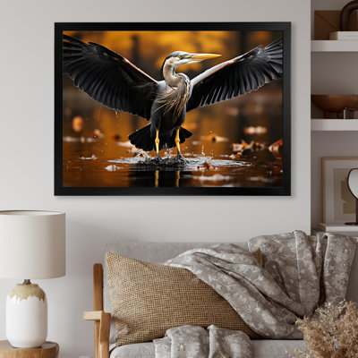 «Yellow Black Heron Elegance» dévoilé sur toile