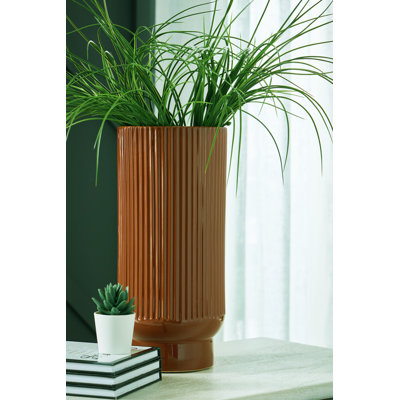 Chaffinch Vase