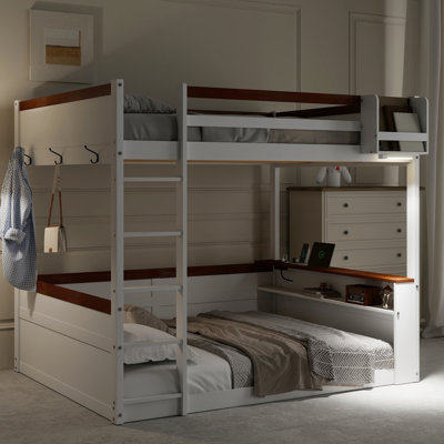 Grand lit superposé en bois blanc équipé de tablettes, d'une boîte de rangement, d'un éclairage à DEL et de crochets pour une chambre à coucher élégante et peu encombrante avec optimisation intégrée