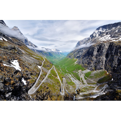 Beautiful Norwegian Landscape by Bereta