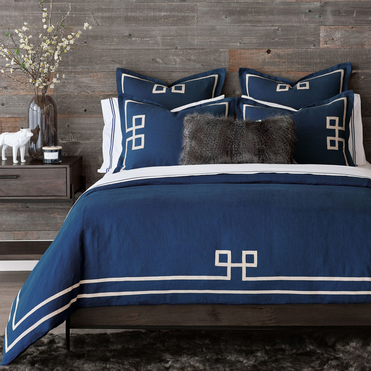 Resort Linen Program Comforter