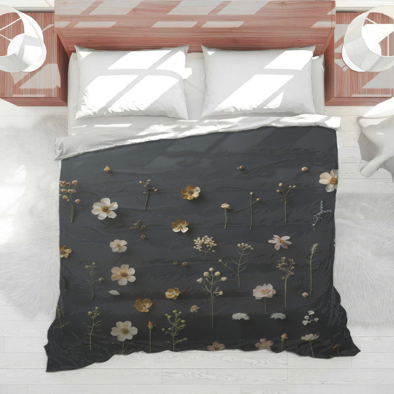 Pressed Floral Arrangement Comforter, Lit simple