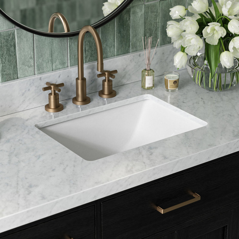 Meuble-lavabo simple en bois massif 48 po avec lavabo en marbre de Carrare 1,5 po Tidworth, Forme rectangulaire