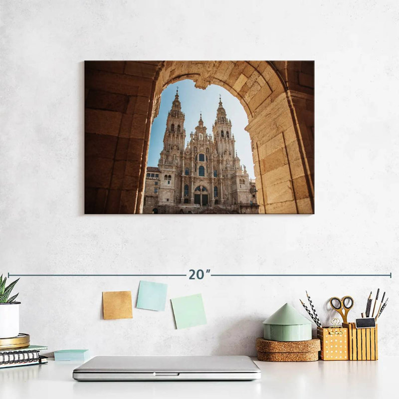Cathédrale Saint-Jacques-de-Compostelle Kavia, H 8 po x l 12 po