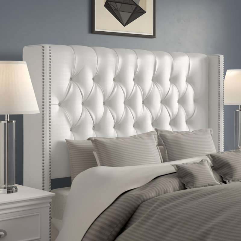 Tête de lit tapissier à oreilles Dwyer, Velours blanc classique, Très grand lit