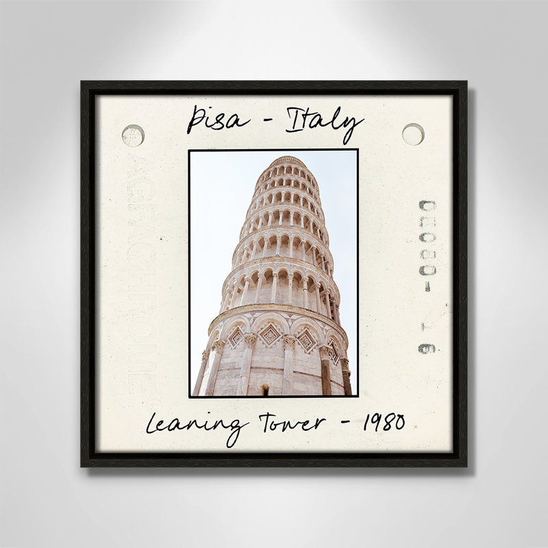 Pise, Italie - reproduction de tour penchée par Natalie Carpentieri, Toile encadrée flottante espresso