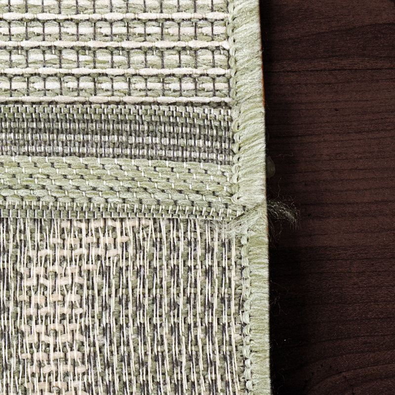 Tapis vert intérieur / extérieur Natoma, Rectangle 6 pi 7 po x 9 pi 6 po