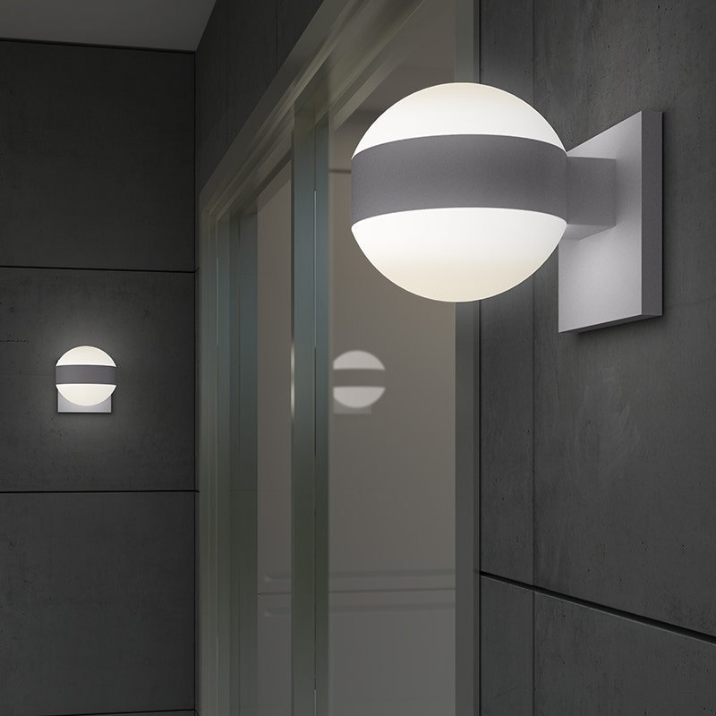 Reals LED Outdoor Armed Sconce, White