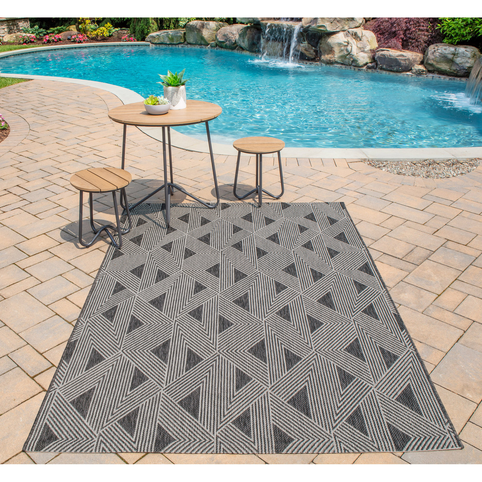 Nysa Geometric Rug, Rectangle 7'10" x 10'10"