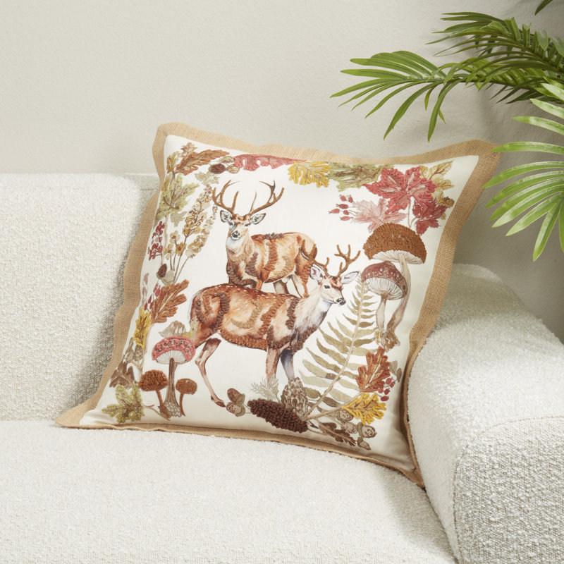 Coussin en duvet de cerf brodé, Duvet de canard