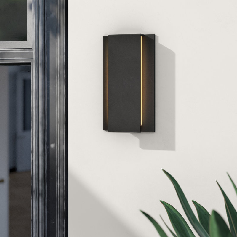 Dale LED Wall Light, Black