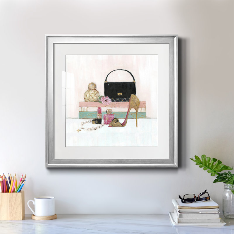 Fashionista II - peinture encadrée, H 22,5 po x l 22,5 po x P 1,5 po, Encadrement argenté