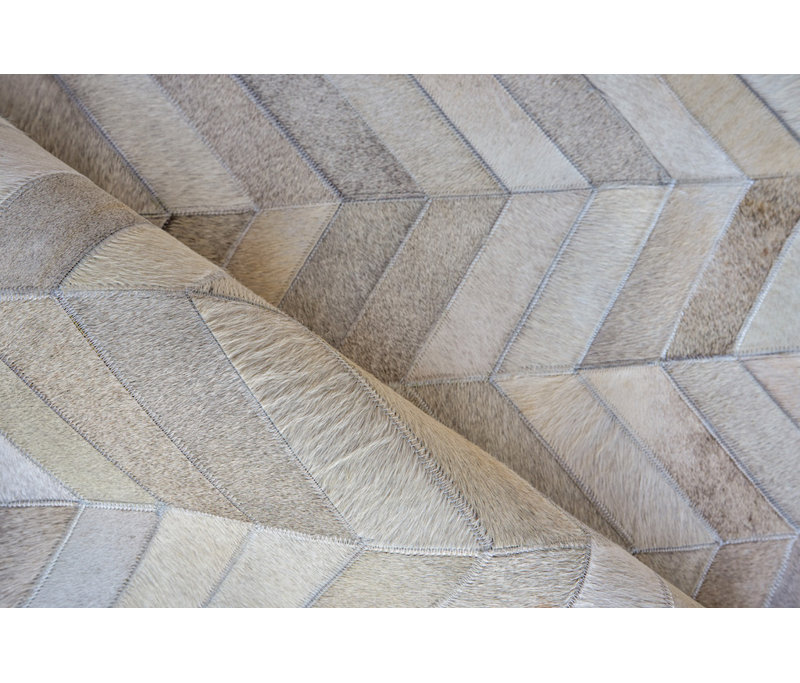 Natural Hide Cowhide Chevron Area Rug, Rectangle 9'6" x 13'6"