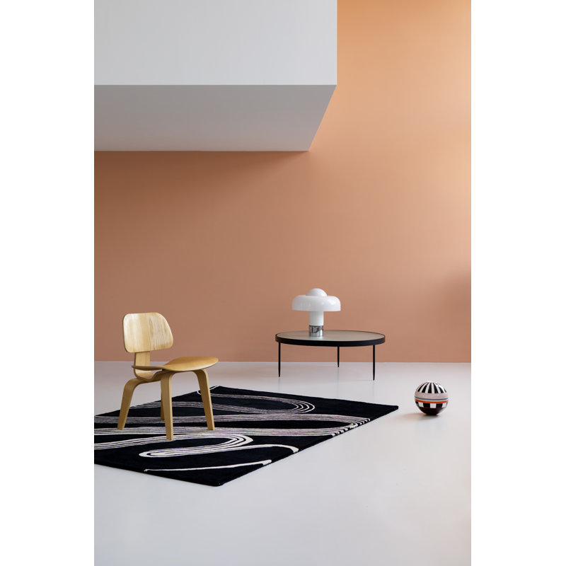 Decor Wool Area Rug in Black/White, Rectangle 4'7" x 6'7"