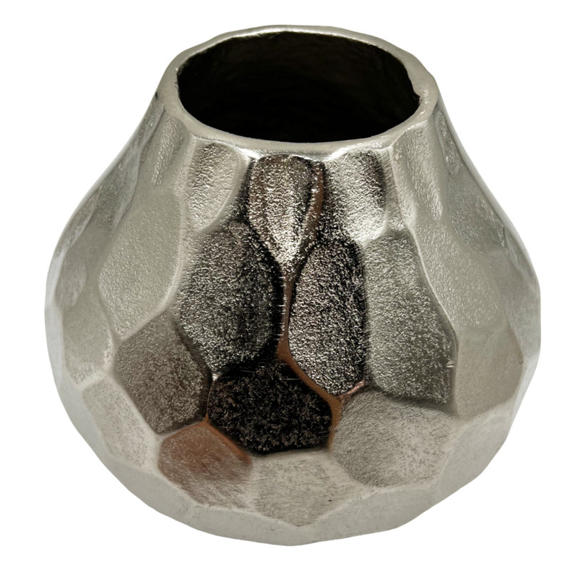 Vase de table en aluminium fabriqué à la main Khyson, Argent