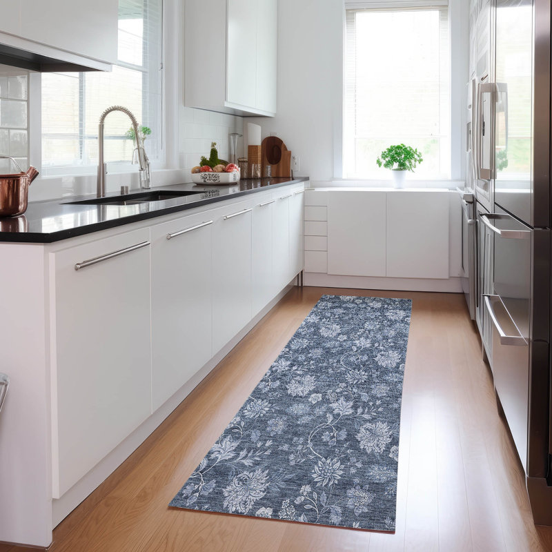 Washable Floral Indoor / Outdoor Rug, Runner 2'3" x 7'6"