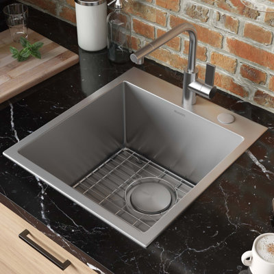 Évier de cuisine en acier inoxydable 18 po x 20 po Ruvati