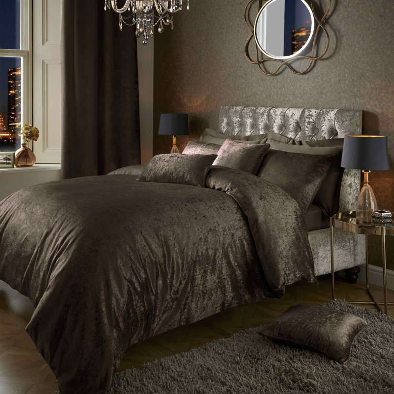 Loren Polyester Solid Colour Duvet Cover Set with Pillowcases Included, Brown