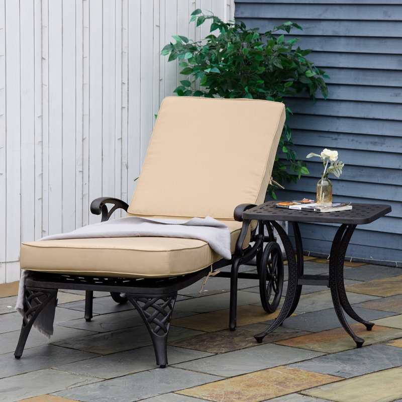 Fauteuil inclinable pliable en aluminium avec table d'appoint - Oasis de détente au bord de la piscine pour le patio et la cour en beige