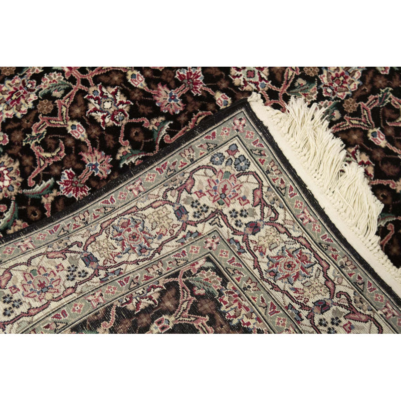 Hand Woven Wool Oriental Area Rug